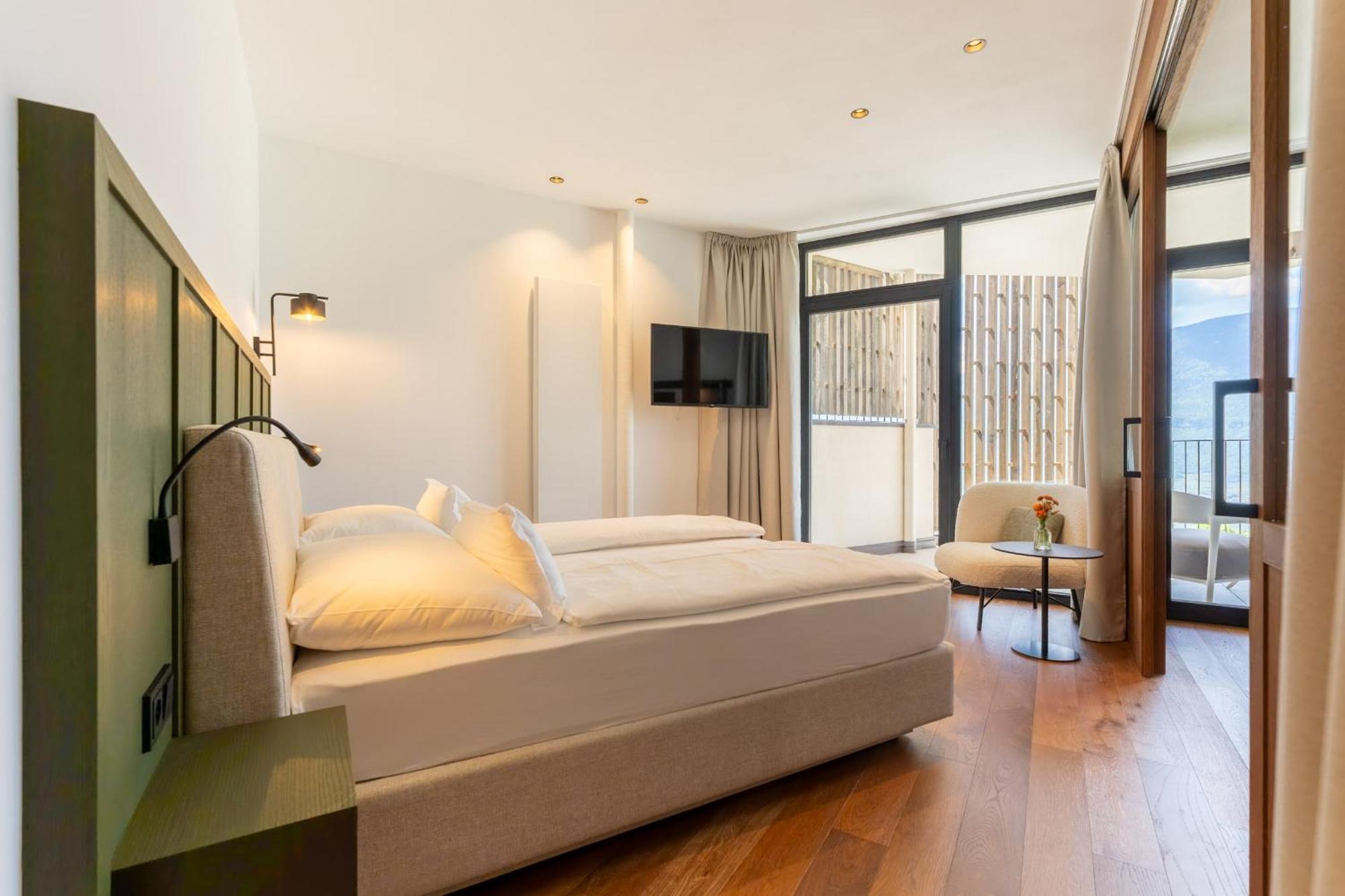Hotel Tenz 2025 مونتانا المظهر الخارجي الصورة